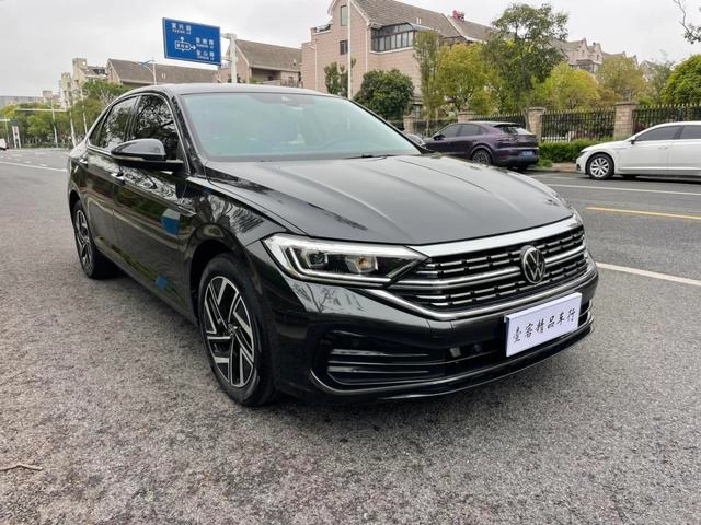 Volkswagen Sagitar 2025 300TSI DSG Превосходная версия экстерьер фото 3 Volkswagen Sagitar 2025 300TSI DSG Превосходная версия экстерьер фото 3