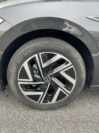 Volkswagen Sagitar 2025 300TSI DSG Превосходная версия экстерьер фото 4 Volkswagen Sagitar 2025 300TSI DSG Превосходная версия экстерьер фото 4
