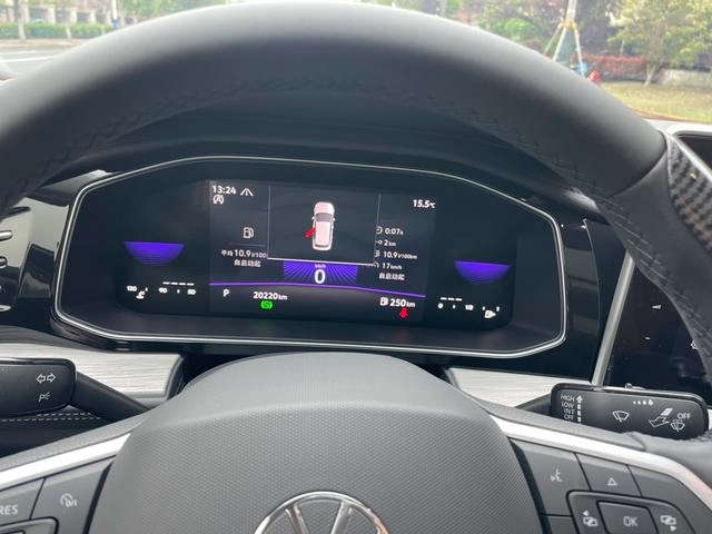 Volkswagen Sagitar 2025 300TSI DSG Превосходная версия интерьер фото 10 Volkswagen Sagitar 2025 300TSI DSG Превосходная версия интерьер фото 10