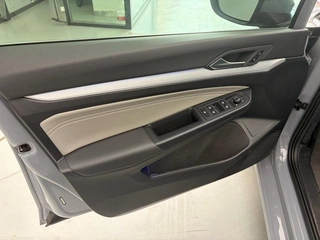 Volkswagen Golf 2021 280TSI DSG Pro interior photo 13