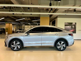 Volkswagen Tiguan X 2022 330TSI Versión principal exterior foto 3