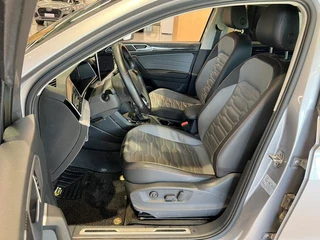 Volkswagen Tiguan X 2022 330TSI Versión principal interior foto 10