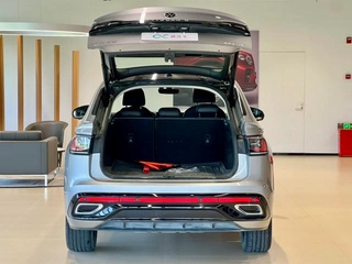 Volkswagen Tiguan X 2022 330TSI Versión principal interior foto 16