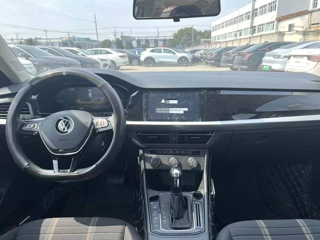 Volkswagen Lavida 2022 280TSI DSG Versión cómoda interior foto 8