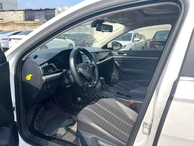 Volkswagen Lavida 2022 280TSI DSG Versión cómoda interior foto 9