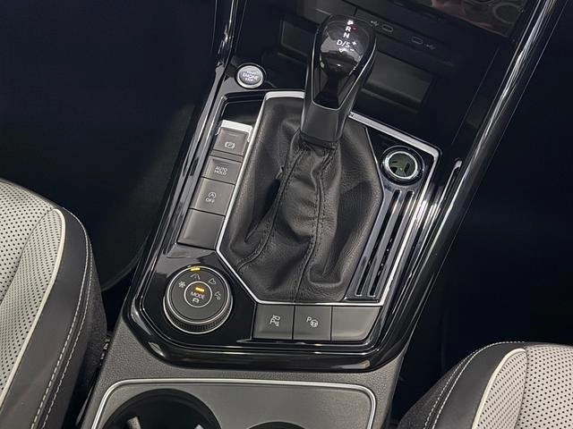 Volkswagen Tayron 2023 380TSI Four-wheel drive R-Line Pro Smart Version interior photo 12