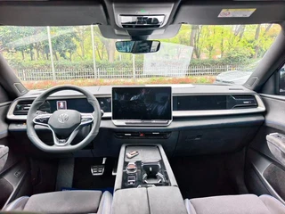 Volkswagen Teramont 2025 Teramont Pro 450TSI Четырехприводная версия интерьер фото 8