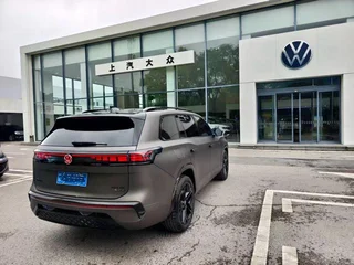 Volkswagen Teramont 2025 Teramont Pro 450TSI Четырехприводная версия интерьер фото 9