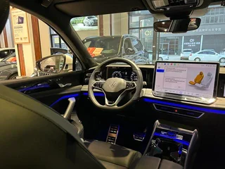Volkswagen Tiguan L 2024 Pro 380TSI Полный привод R-Line Умный воротник версия интерьер фото 14