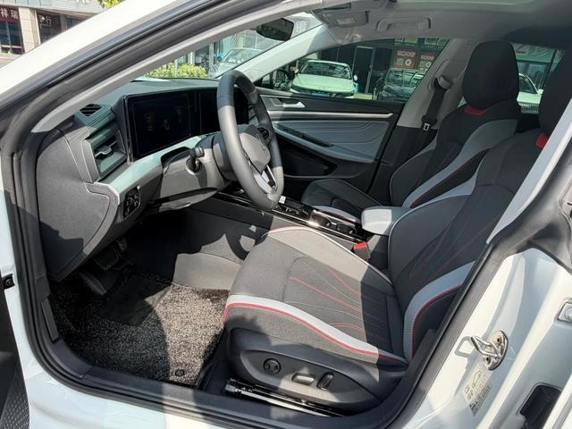Volkswagen Lamando 2024 Lamando L 280TSI DSG Spicy Edition interior photo 10