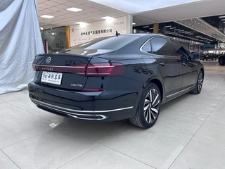 Volkswagen Passat 2023 Модификация 330TSI Элитная версия интерьер фото 11