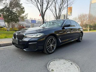 BMW 5 Series 2022 Segundo cambio 530Li Líder M Conjunto deportivo