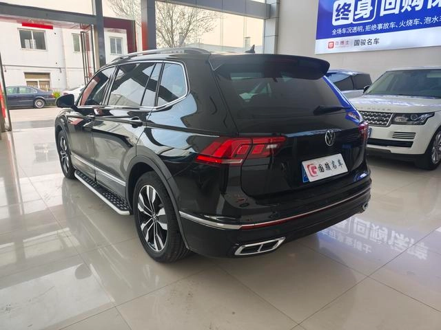 Volkswagen Tiguan L 2024 Outstanding style 330TSI Two-wheel drive R-Line Dragon Glitter Edition interior photo 6
