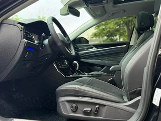 Volkswagen Passat 2022 330TSI Star Deluxe Edition exterior photo 5
