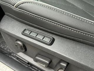 Volkswagen Passat 2022 330TSI Star Deluxe Edition exterior photo 6