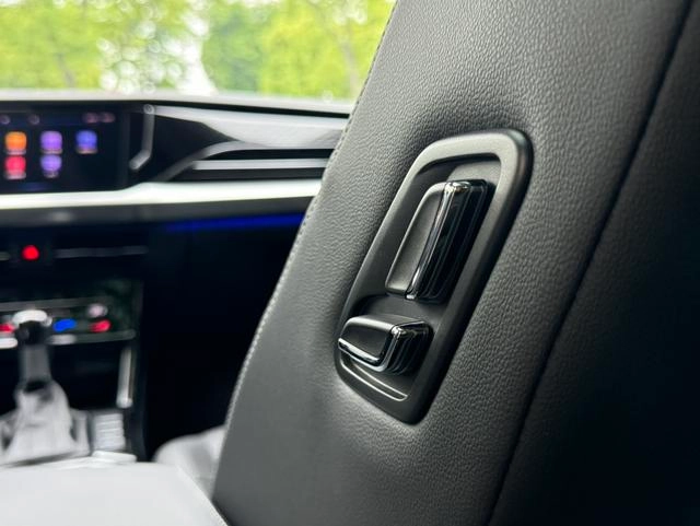 Volkswagen Passat 2022 330TSI Star Deluxe Edition interior photo 13