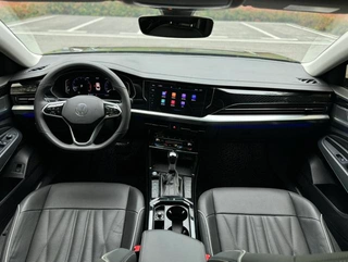 Volkswagen Passat 2022 330TSI Star Deluxe Edition interior photo 14