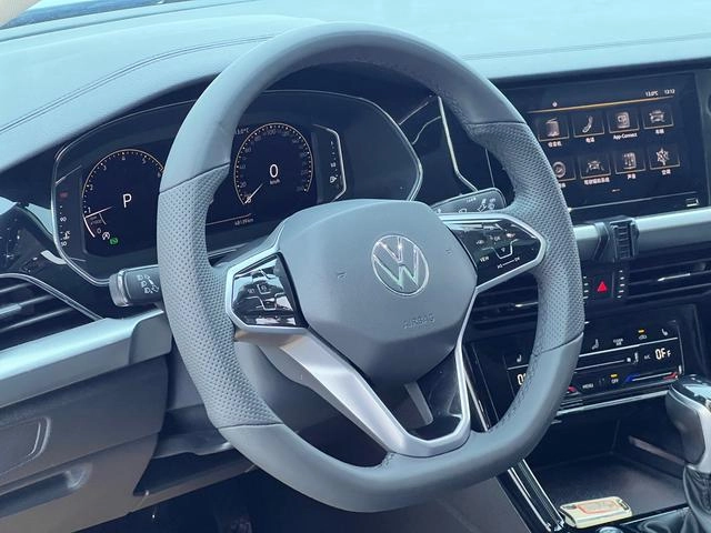 Volkswagen Passat 2023 Модификация 330TSI Звездное небо элитное издание интерьер фото 13
