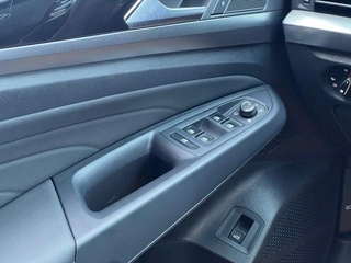 Volkswagen Passat 2023 Reforma 330TSI Edición Star Elite interior foto 17