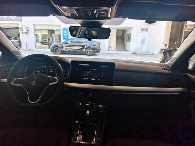 Volkswagen Lavida 2024 300TSI DSG Star Leading Edition interior foto 9