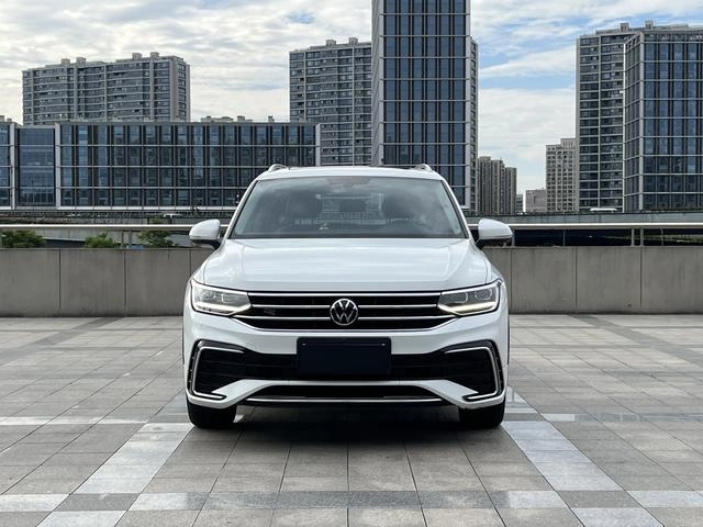 Volkswagen Tiguan L 2024 Вывыдающаяся сумма 330TSI Два привода R-Line Версия Long Yao экстерьер фото 2