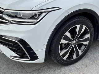 Volkswagen Tiguan L 2024 Вывыдающаяся сумма 330TSI Два привода R-Line Версия Long Yao экстерьер фото 8