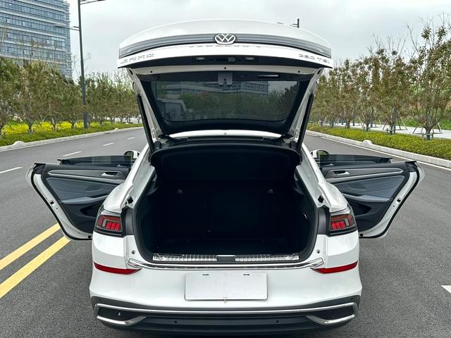 Volkswagen Lamando 2023 Lamando L 280TSI DSG Cool Spicy Edition interior photo 15