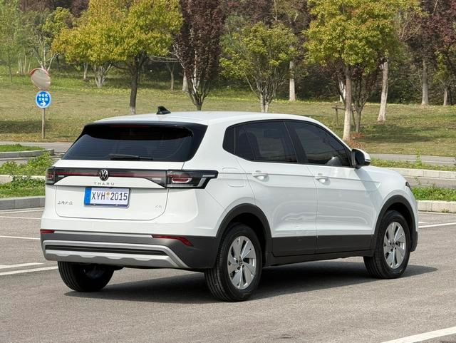 Volkswagen Tharu 2025 New talent 1.5L Sharp Edition interior photo 18