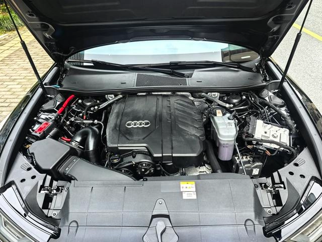 Audi A6 2023 Avant 40 TFSI Deluxe Dynamic interior photo 15