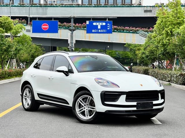 Porsche Macan 2023 Restyling Macan 2.0T exterior photo 3