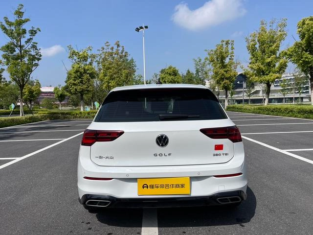 Volkswagen Golf 2023 Mise à jour 280TSI DSG R-Line Lite intérieur photo 14