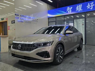 Volkswagen Passat 2022 380TSI Edición de lujo