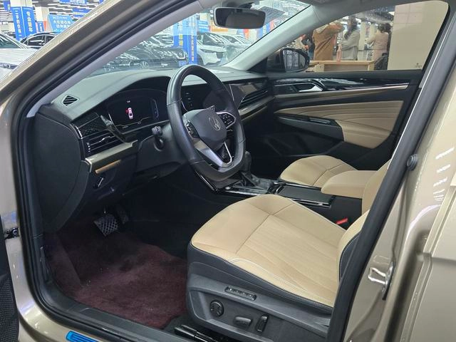Volkswagen Passat 2022 380TSI Роскошная версия экстерьер фото 4