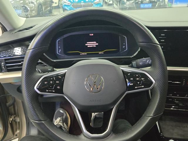 Volkswagen Passat 2022 380TSI Роскошная версия экстерьер фото 5