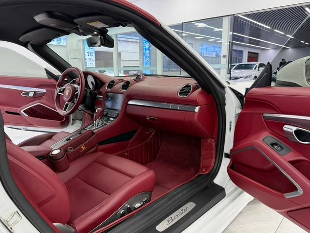 Porsche 718 2023 Boxster Style Edition 2.0T интерьер фото 8