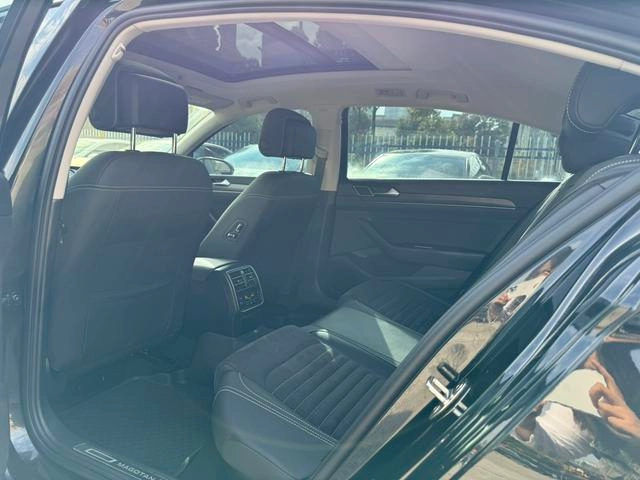 Volkswagen Magotan 2021 330TSI DSG 30 Anniversary Edition interior photo 10