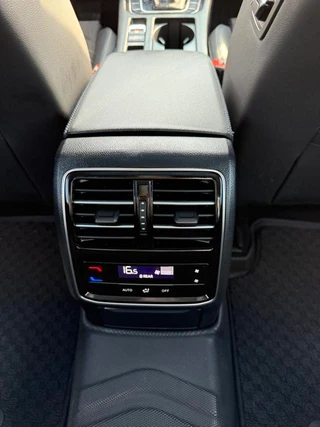 Volkswagen Magotan 2021 330TSI DSG 30 Anniversary Edition interior photo 11