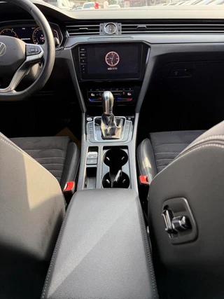 Volkswagen Magotan 2021 330TSI DSG 30 Anniversary Edition interior photo 12