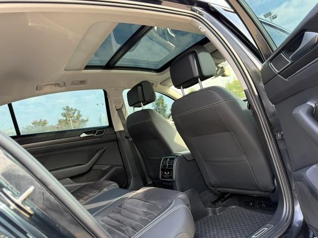 Volkswagen Magotan 2021 330TSI DSG 30 Anniversary Edition interior photo 14