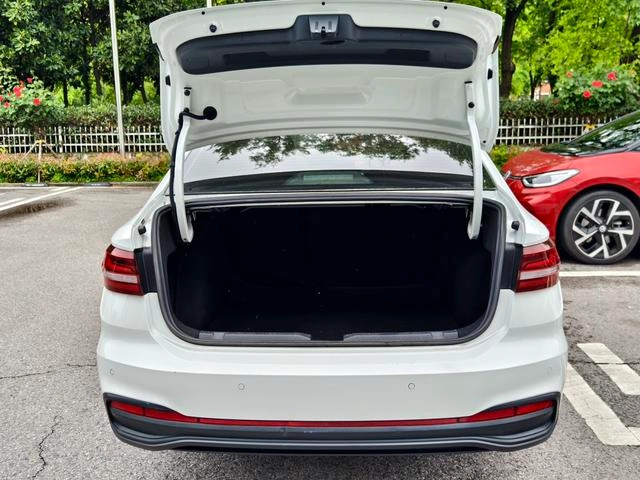 Volkswagen Lavida 2024 1.5L Version automatique intérieur photo 8