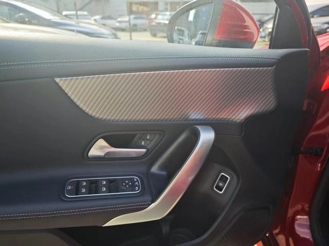 Mercedes-Benz A-Class 2023 A 200 L Sport Sedan Fashion Edition interior photo 17