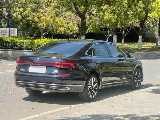 Volkswagen Passat 2022 330TSI Star Deluxe Edition exterior photo 7