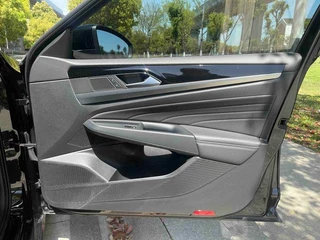 Volkswagen Passat 2022 330TSI Star Deluxe Edition interior photo 12