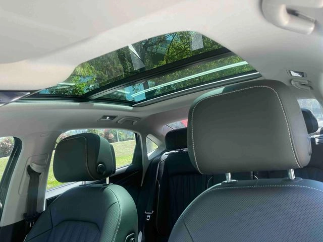 Volkswagen Passat 2022 330TSI Star Deluxe Edition interior photo 14