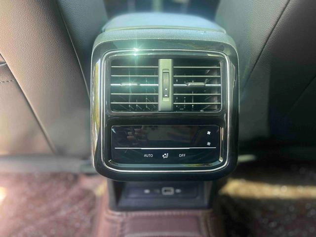 Volkswagen Passat 2022 330TSI Star Deluxe Edition interior photo 16