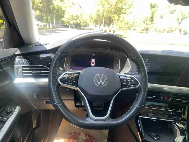 Volkswagen Passat 2022 330TSI Star Deluxe Edition interior photo 20