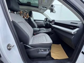 Volkswagen Tavendor 2024 380TSI Tracción a las cuatro ruedas R-line Versión de desfile interior foto 9