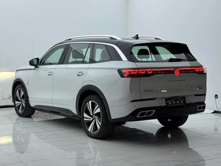 Volkswagen Tavendor 2024 380TSI Tracción a las cuatro ruedas R-line Versión de desfile interior foto 13