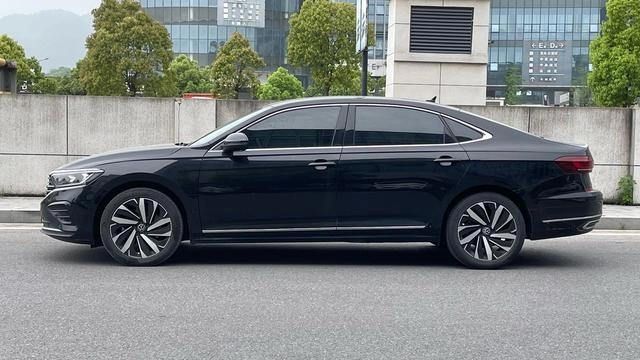 Volkswagen Passat 2022 330TSI Version d'élite extérieur photo 4