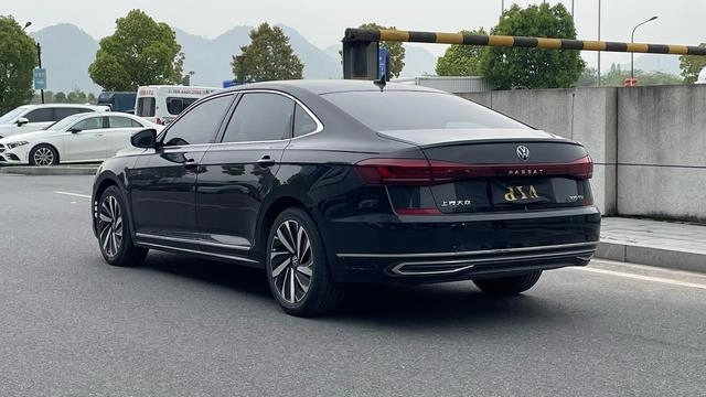 Volkswagen Passat 2022 330TSI Version d'élite extérieur photo 5